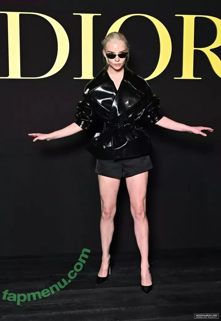 Anya Taylor-Joy nude photo #1042 (Anya Taylor Joy / anyataylorjoy)