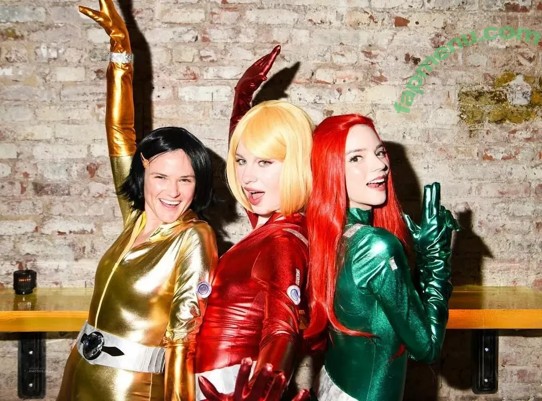 Anya Taylor-Joy nude photo #1085 (anyataylorjoy)