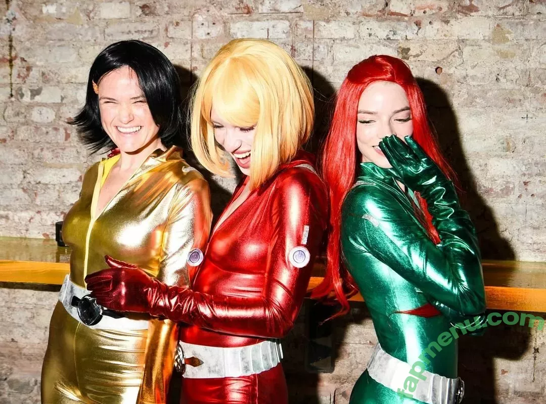 Anya Taylor-Joy nude photo #1086 (anyataylorjoy)