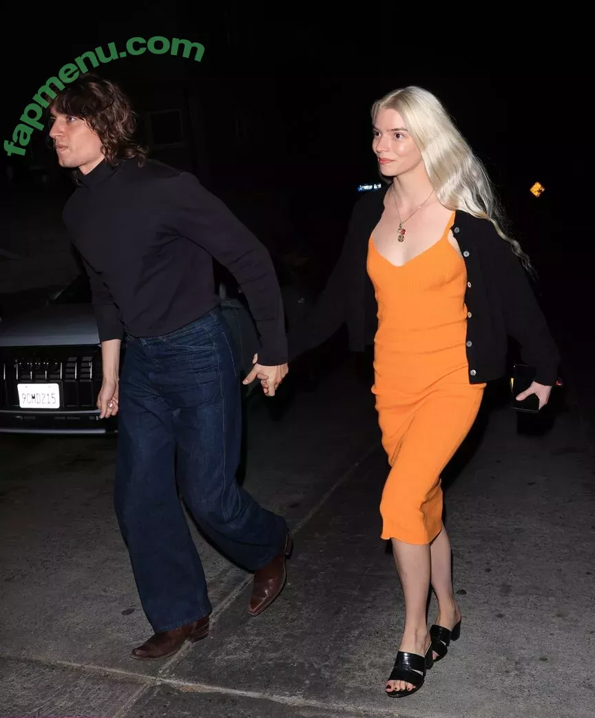 Anya Taylor-Joy nude photo #1089 (anyataylorjoy)