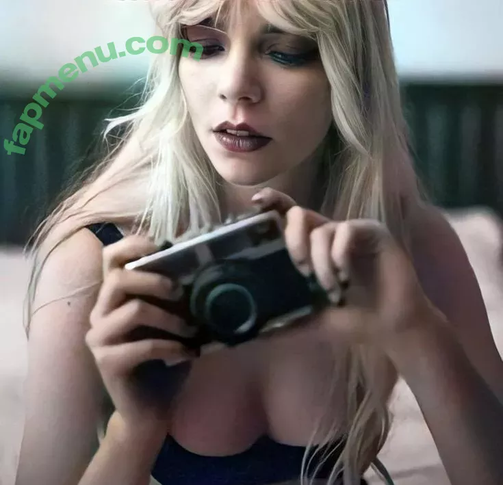 Anya Taylor-Joy nude photo #1124 (anyataylorjoy)