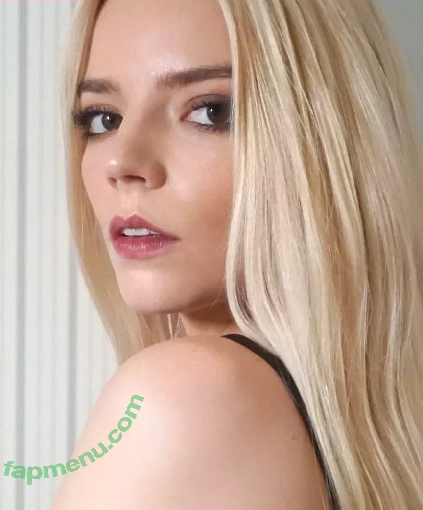 Anya Taylor-Joy nude photo #1127 (anyataylorjoy)