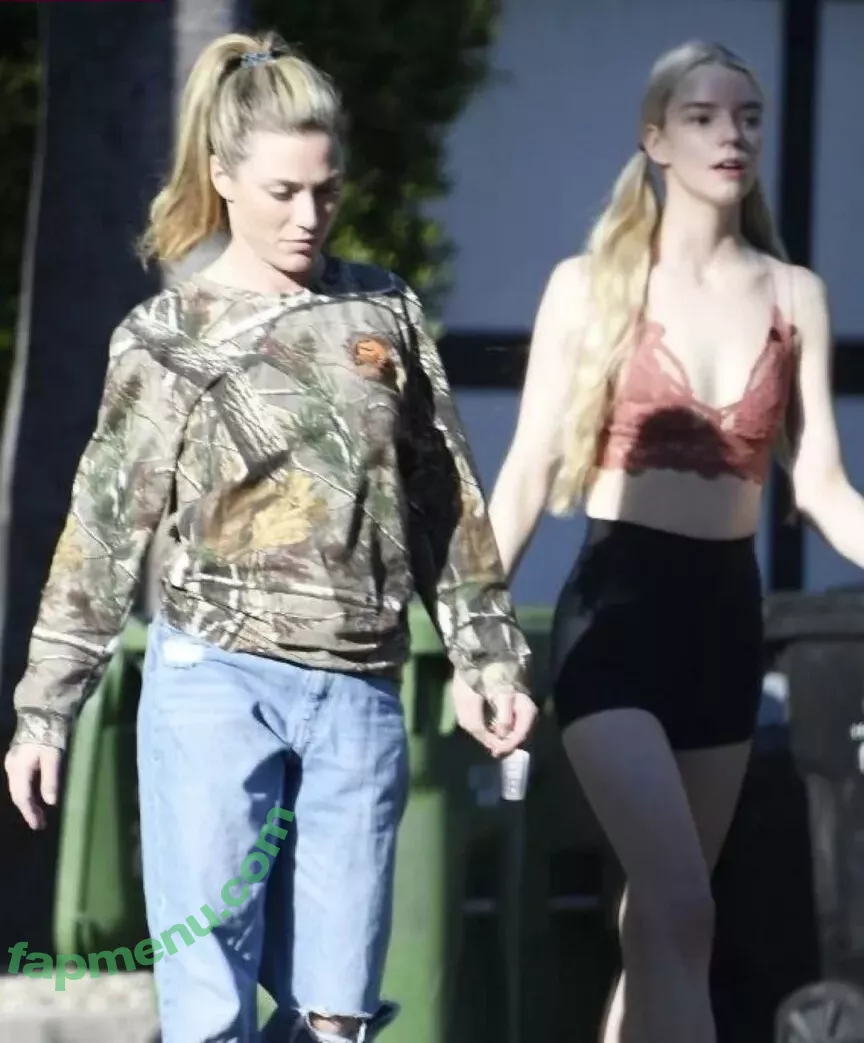 Anya Taylor-Joy nude photo #1140 (anyataylorjoy)