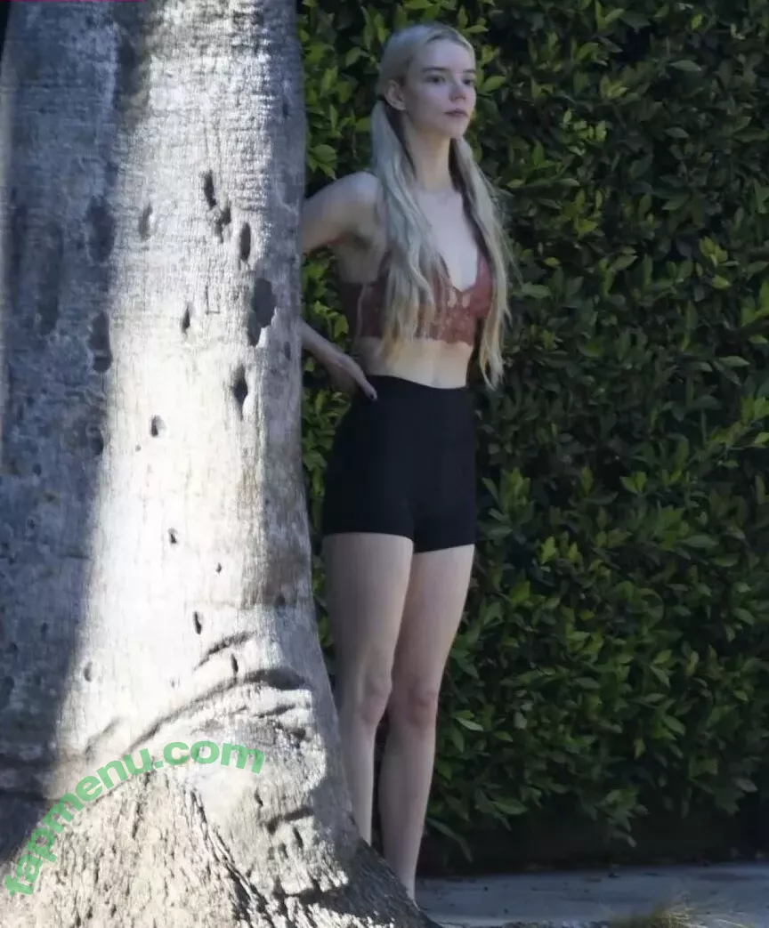 Anya Taylor-Joy nude photo #1147 (anyataylorjoy)