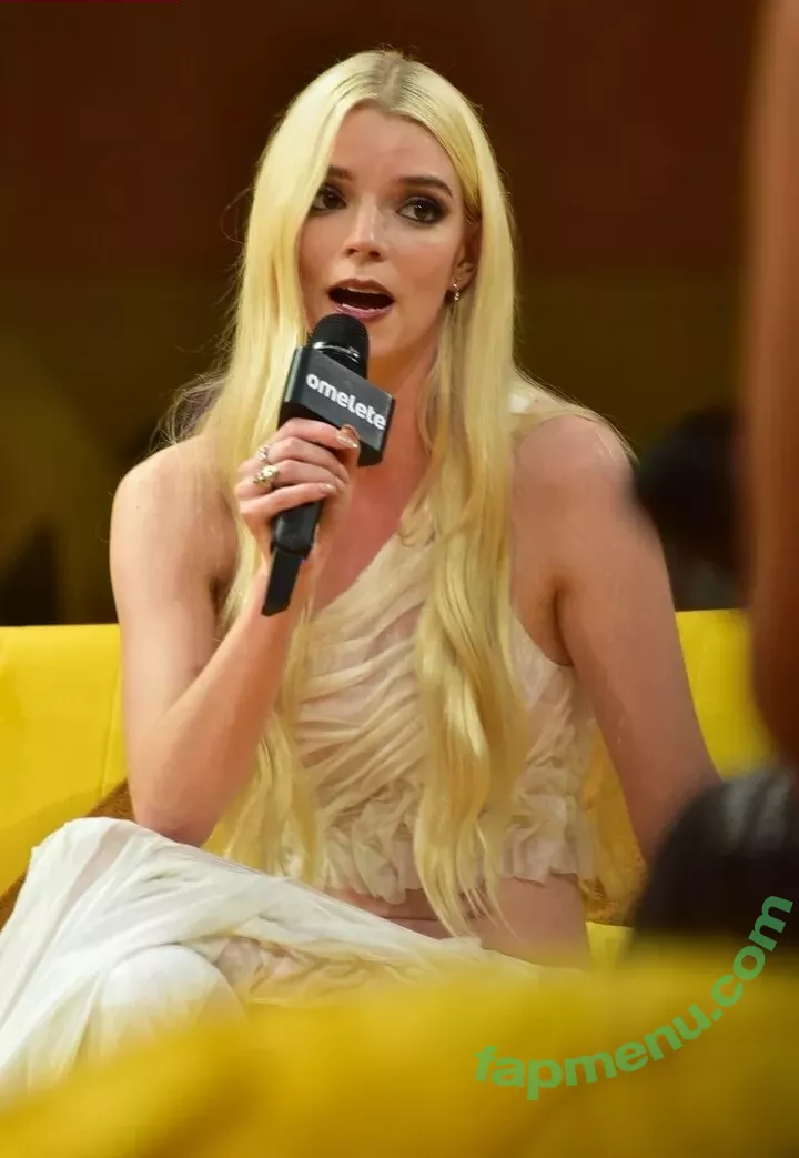 Anya Taylor-Joy nude photo #1175 (anyataylorjoy)