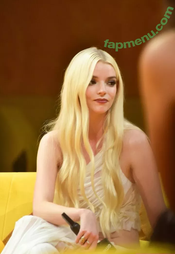 Anya Taylor-Joy nude photo #1176 (anyataylorjoy)