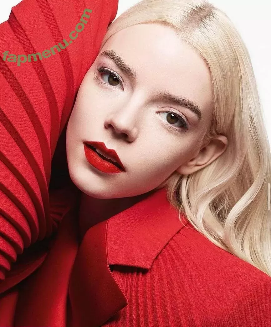 Anya Taylor-Joy nude photo #1243 (anyataylorjoy)