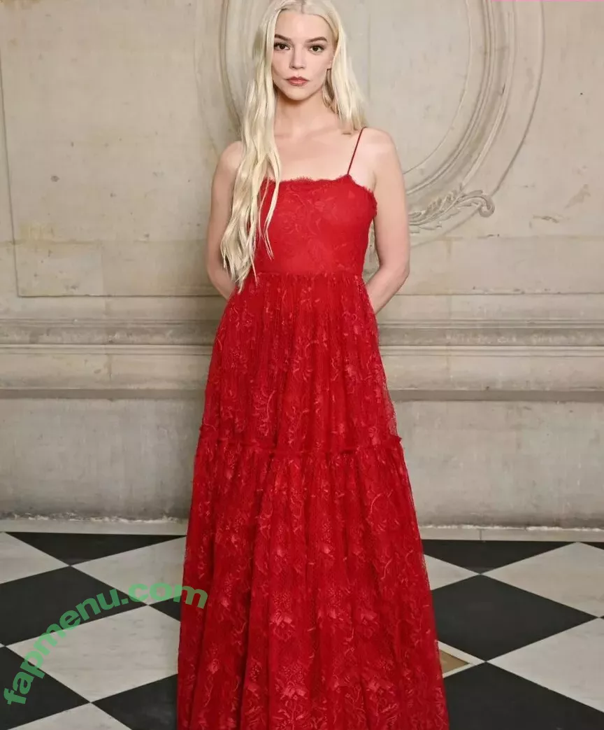 Anya Taylor-Joy nude photo #1303 (anyataylorjoy)