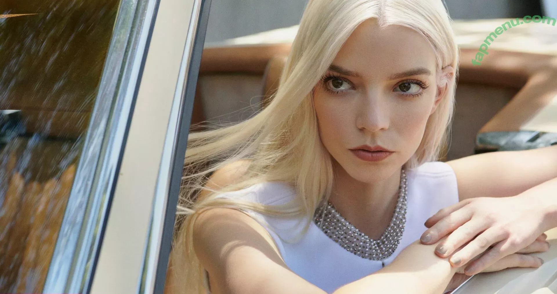 Anya Taylor-Joy nude photo #2909 (anyataylorjoy / owlicats)