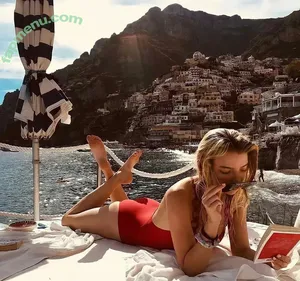 Anya Taylor-Joy / Anya Taylor Joy / anyataylorjoy nude photo #3410
