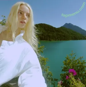 Anya Taylor-Joy / anyataylorjoy / owlicats nude photo #3461