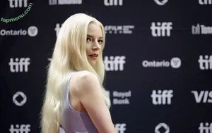 Anya Taylor-Joy / anyataylorjoy / owlicats nude photo #3463