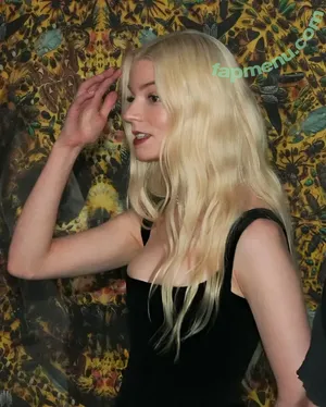 Anya Taylor-Joy / anyataylorjoy / owlicats nude photo #3479