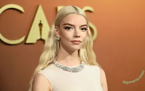 Anya Taylor-Joy / anyataylorjoy nude photo #3617
