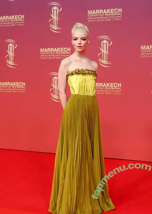 Anya Taylor-Joy / anyataylorjoy nude photo #3686
