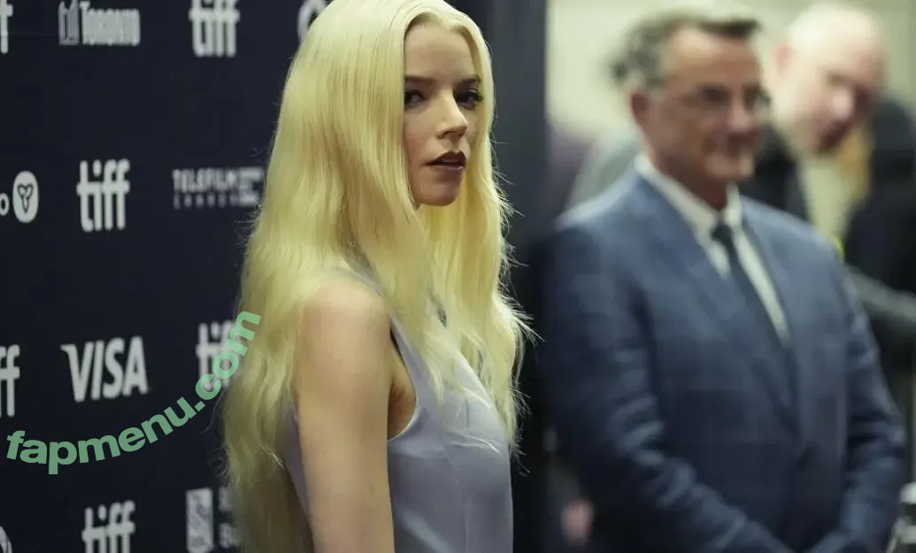 Anya Taylor-Joy nude photo #3489 (anyataylorjoy / owlicats)