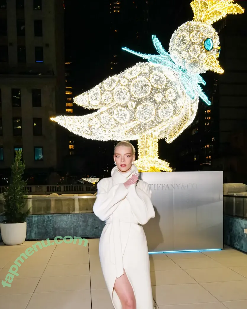 Anya Taylor-Joy nude photo #3531 (anyataylorjoy)