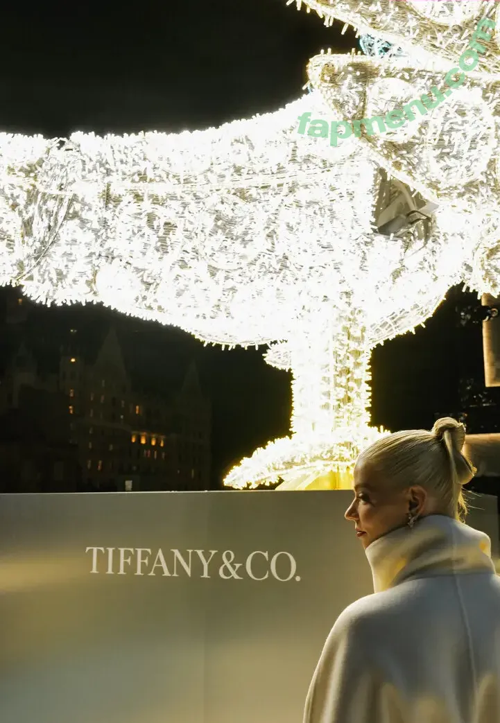 Anya Taylor-Joy nude photo #3533 (anyataylorjoy)