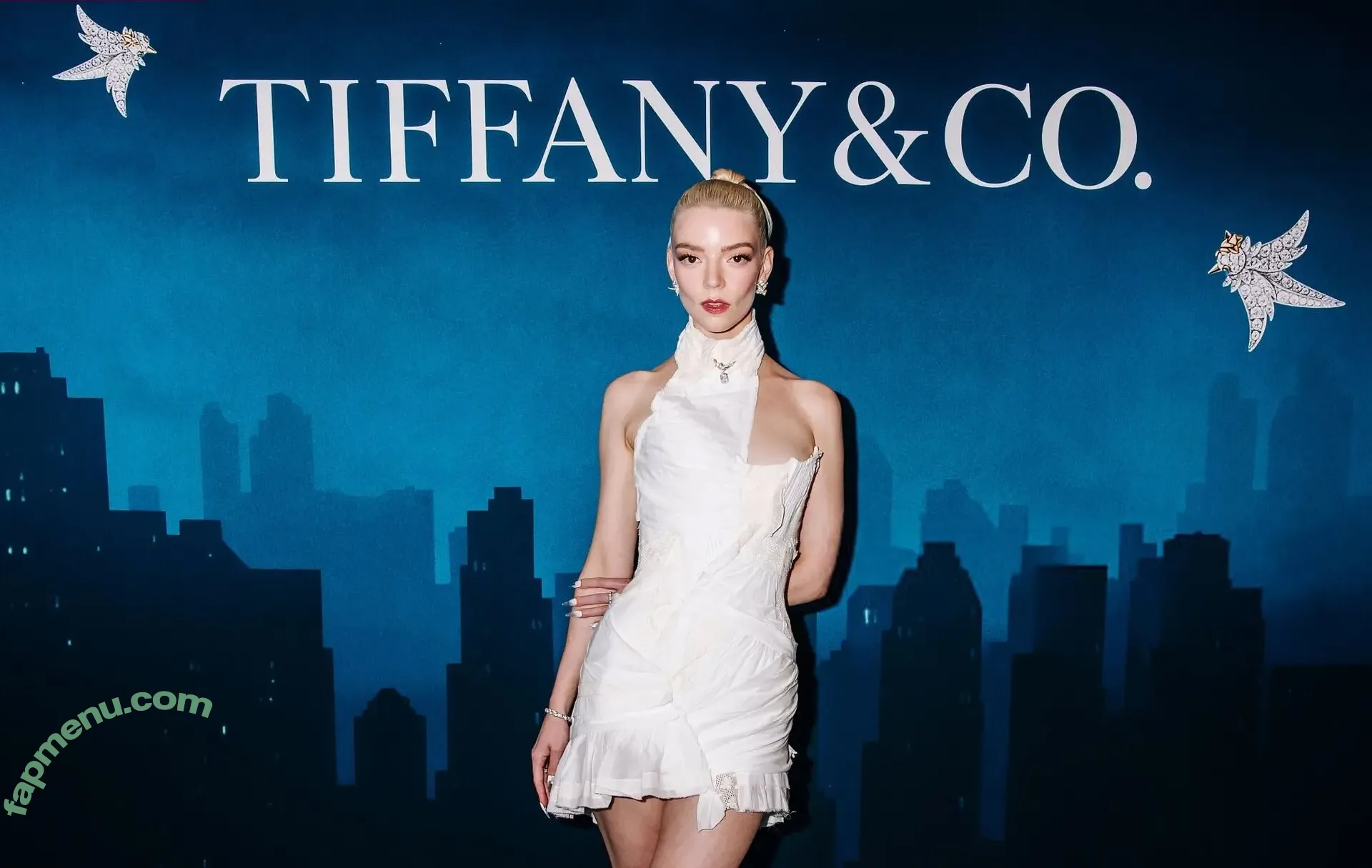 Anya Taylor-Joy nude photo #3592 (anyataylorjoy)