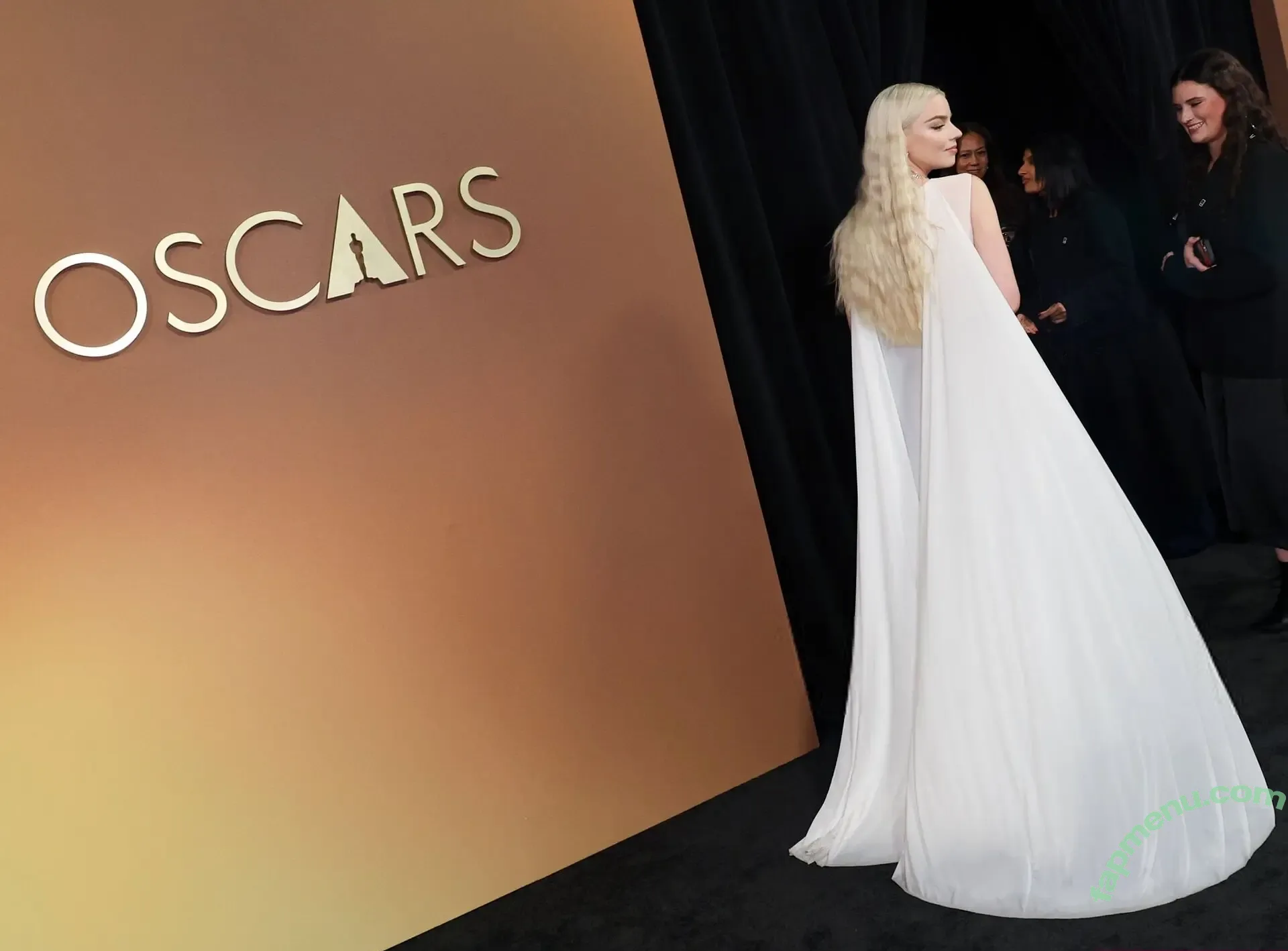 Anya Taylor-Joy nude photo #3624 (anyataylorjoy)