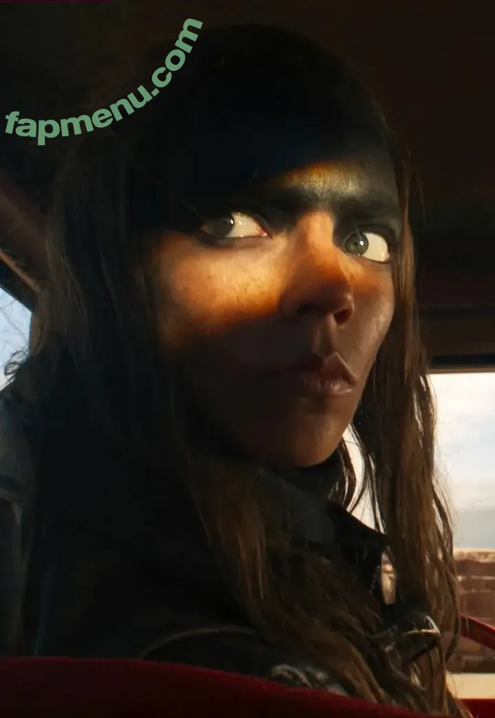 Anya Taylor-Joy nude photo #3725 (anyataylorjoy)