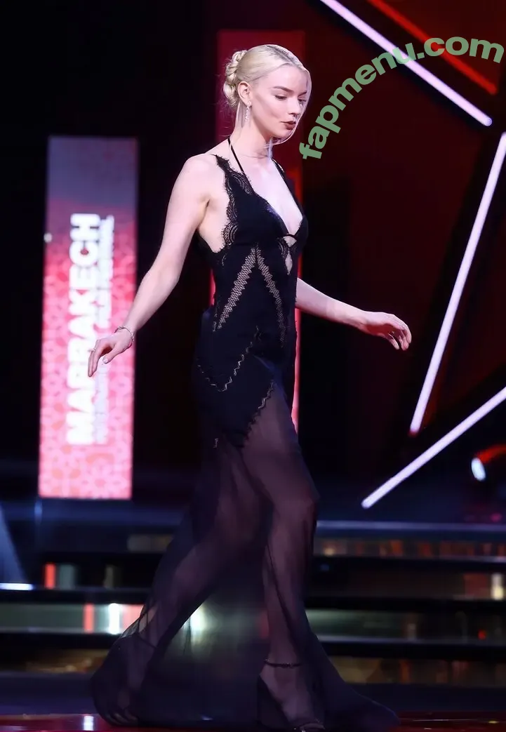 Anya Taylor-Joy nude photo #3737 (anyataylorjoy)