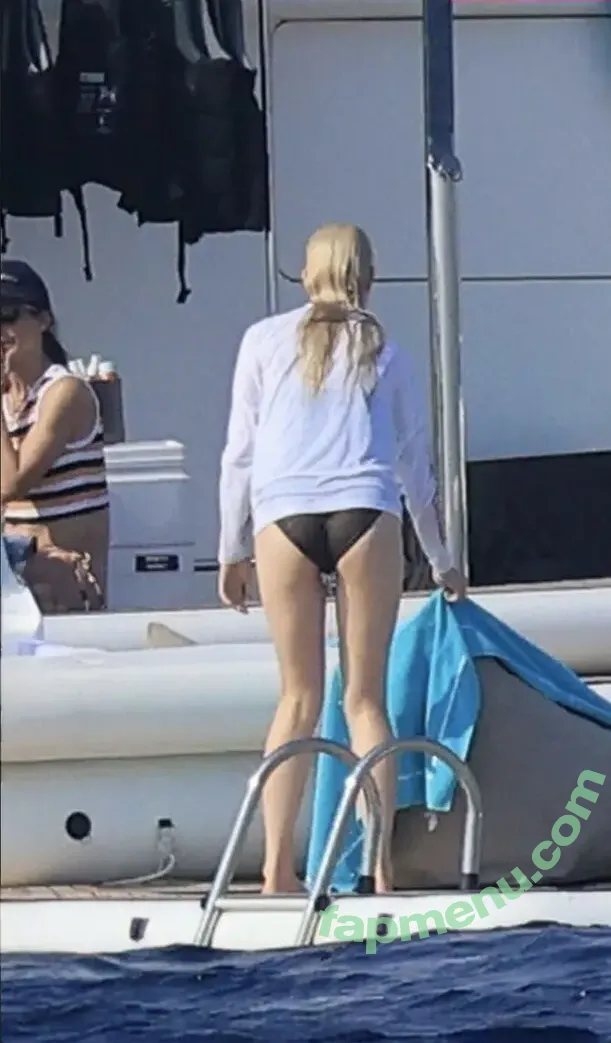 Anya Taylor-Joy nude photo #3758 (anyataylorjoy)