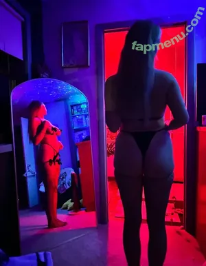 Anya Truax / anyatruax nude photo #0630