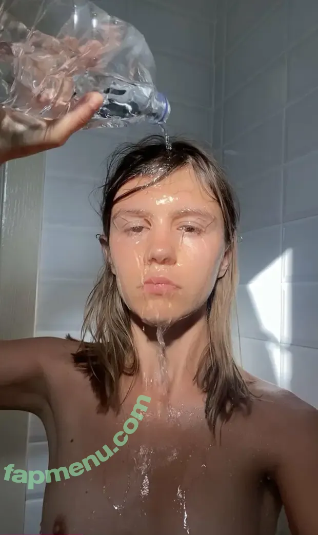 anyakastenka nude photo #0010 (anyakostenka)