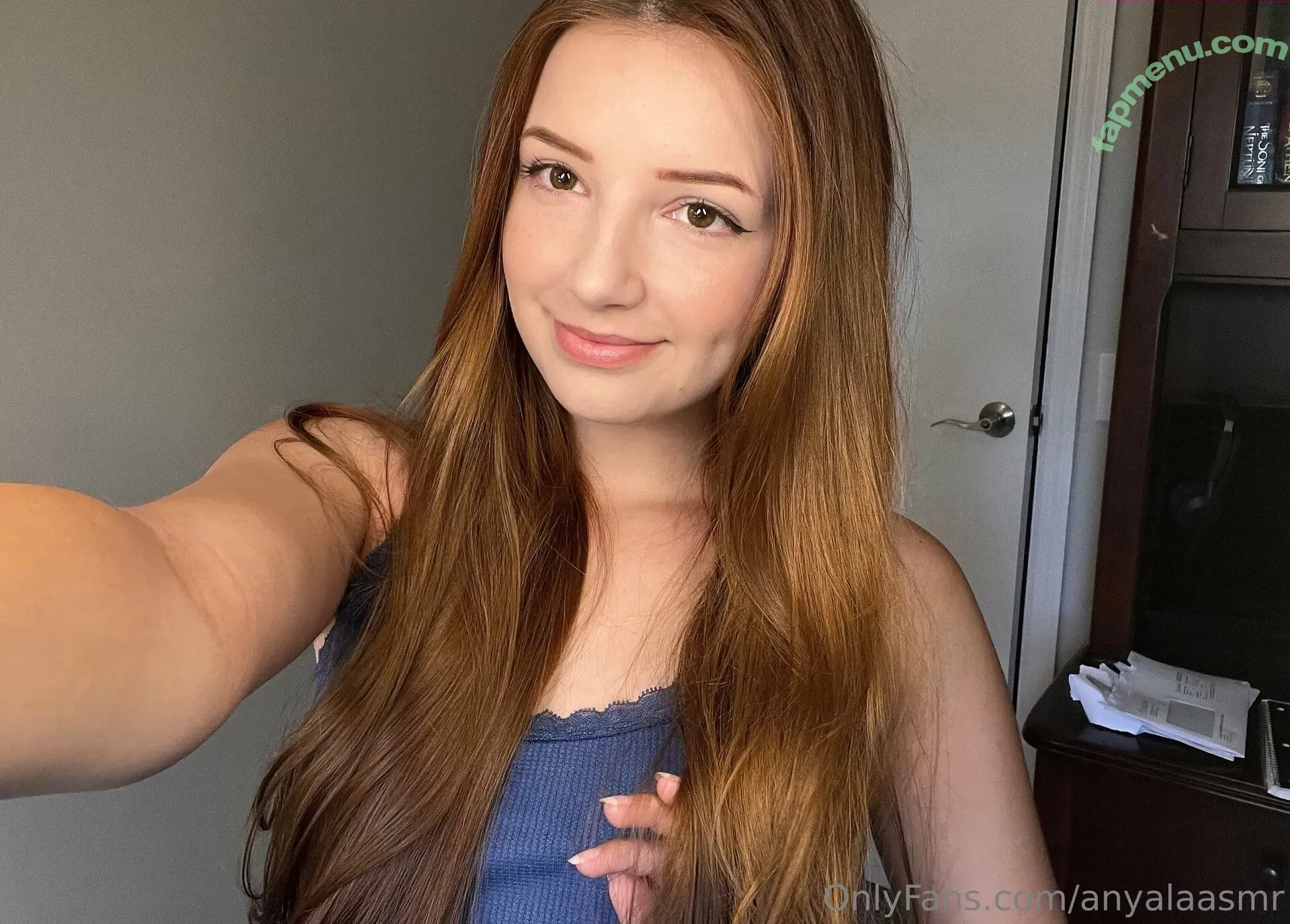 anyalaasmr nude photo #0043 (anyalaasmr)