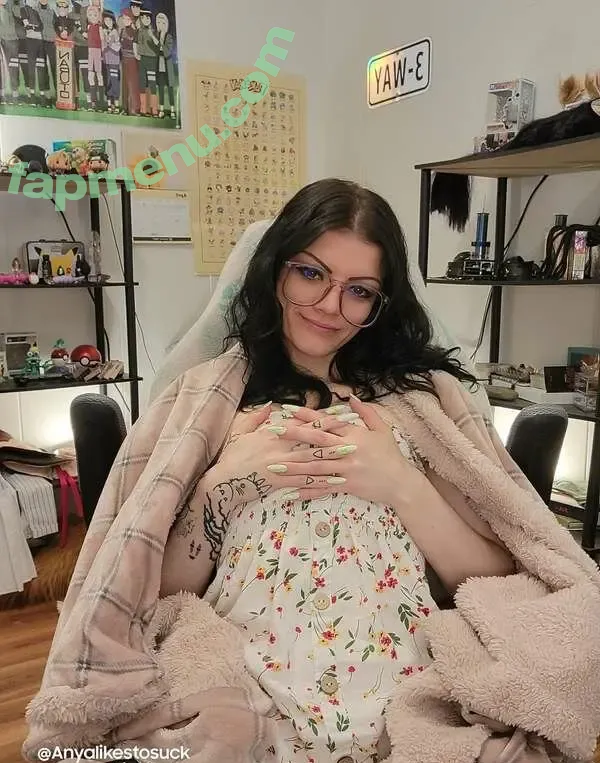 Anyalikestosuck nude photo #0075 (anya.may)