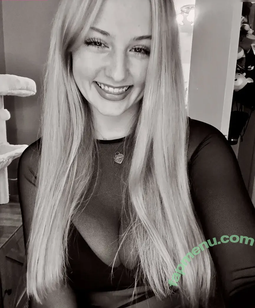 Anyatruaxx nude photo #0015 (anyatruax)
