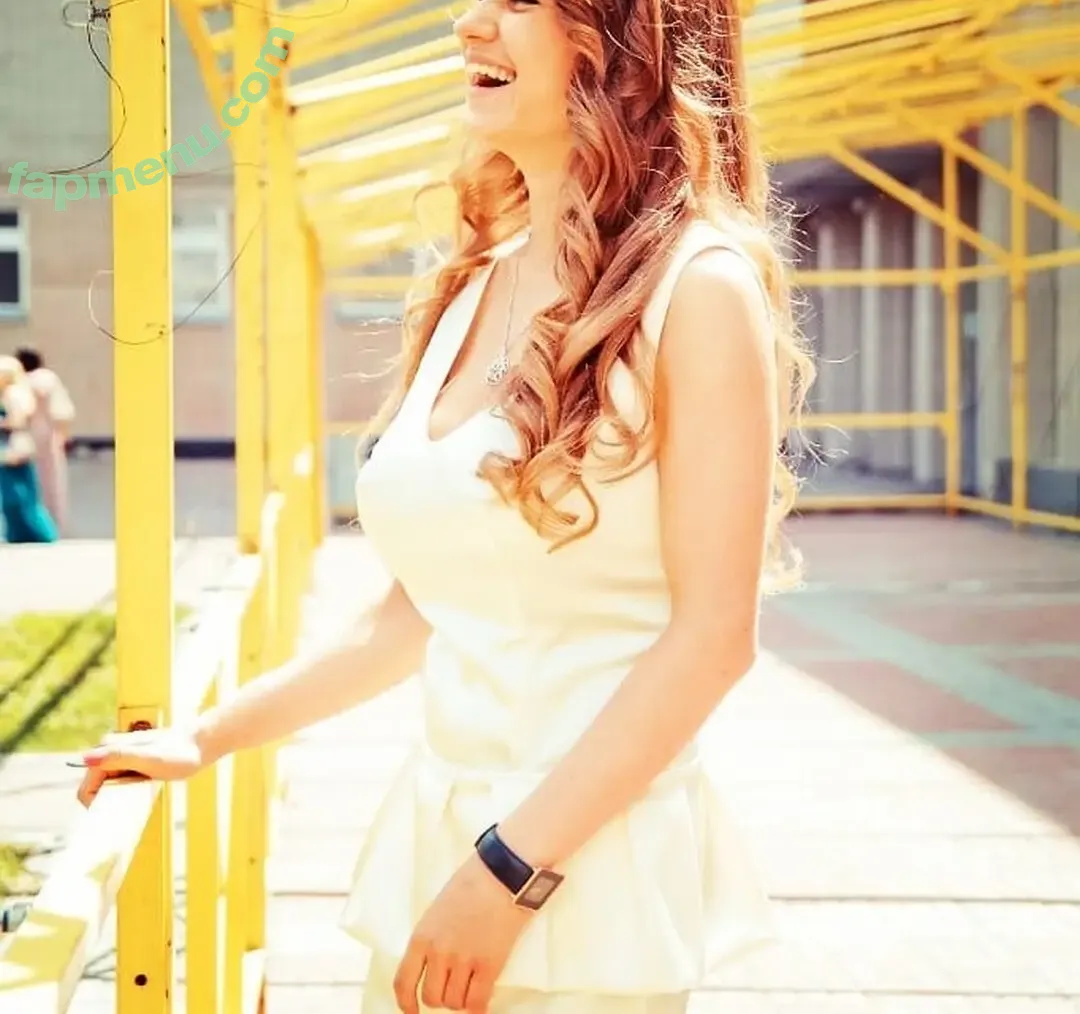 Anyutka Scherbakova-Uzhegova nude photo #0008 (anna__shcherbakova_)