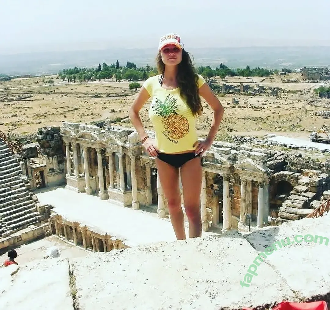 Anyutka Scherbakova-Uzhegova nude photo #0009 (anna__shcherbakova_)