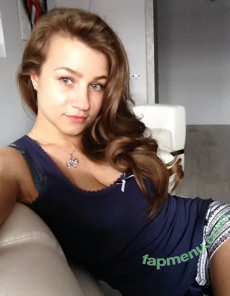 Anyutka Scherbakova-Uzhegova nude photo #0011 (anna__shcherbakova_)