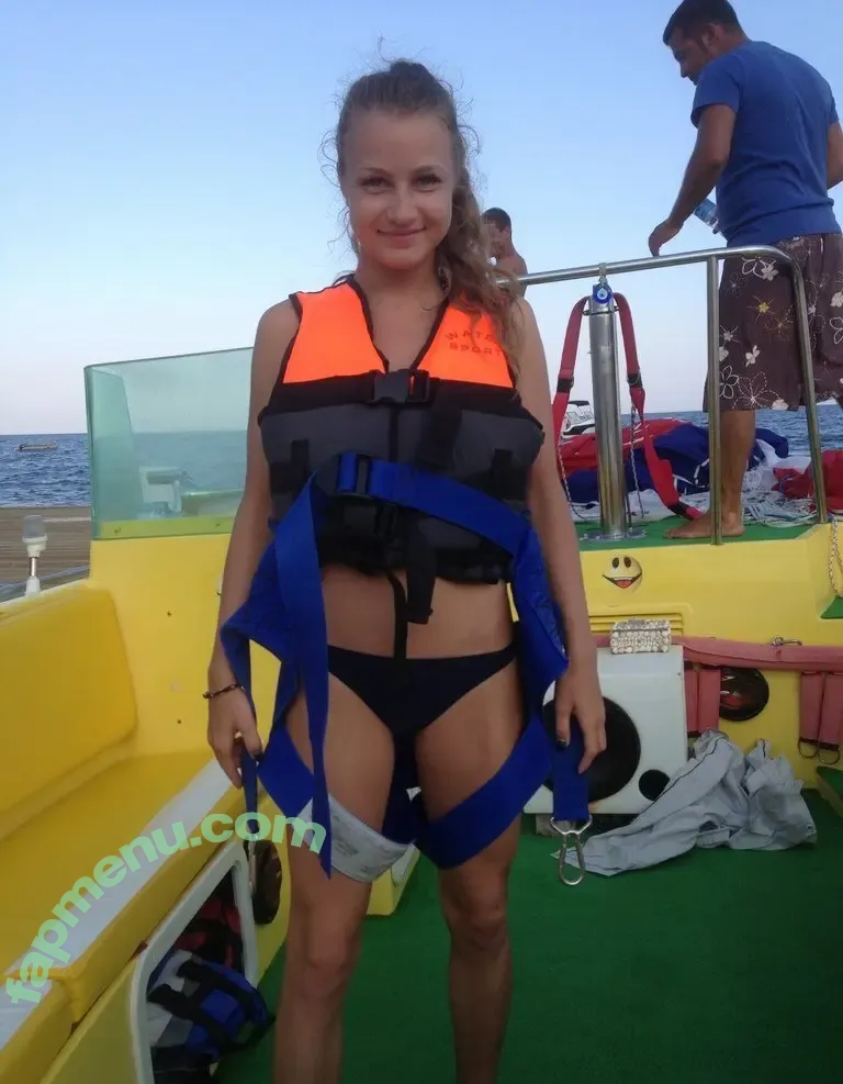 Anyutka Scherbakova-Uzhegova nude photo #0013 (anna__shcherbakova_)