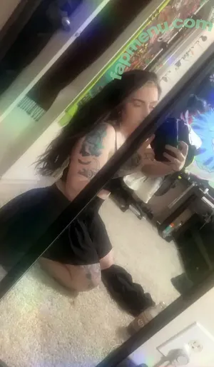 ap3mfjayyy / marg.mp3 nude photo #0001