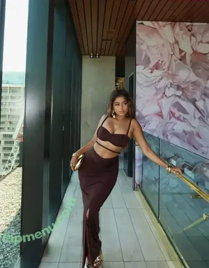 Apeenaiyah nude photo #0011