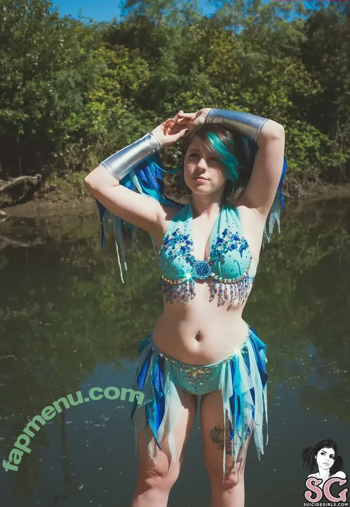 Aphiademieux nude photo #0014 (AphiaDeMieuxMFC / aphiadm)
