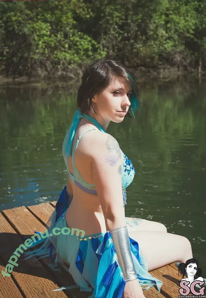 Aphiademieux nude photo #0023 (AphiaDeMieuxMFC / aphiadm)