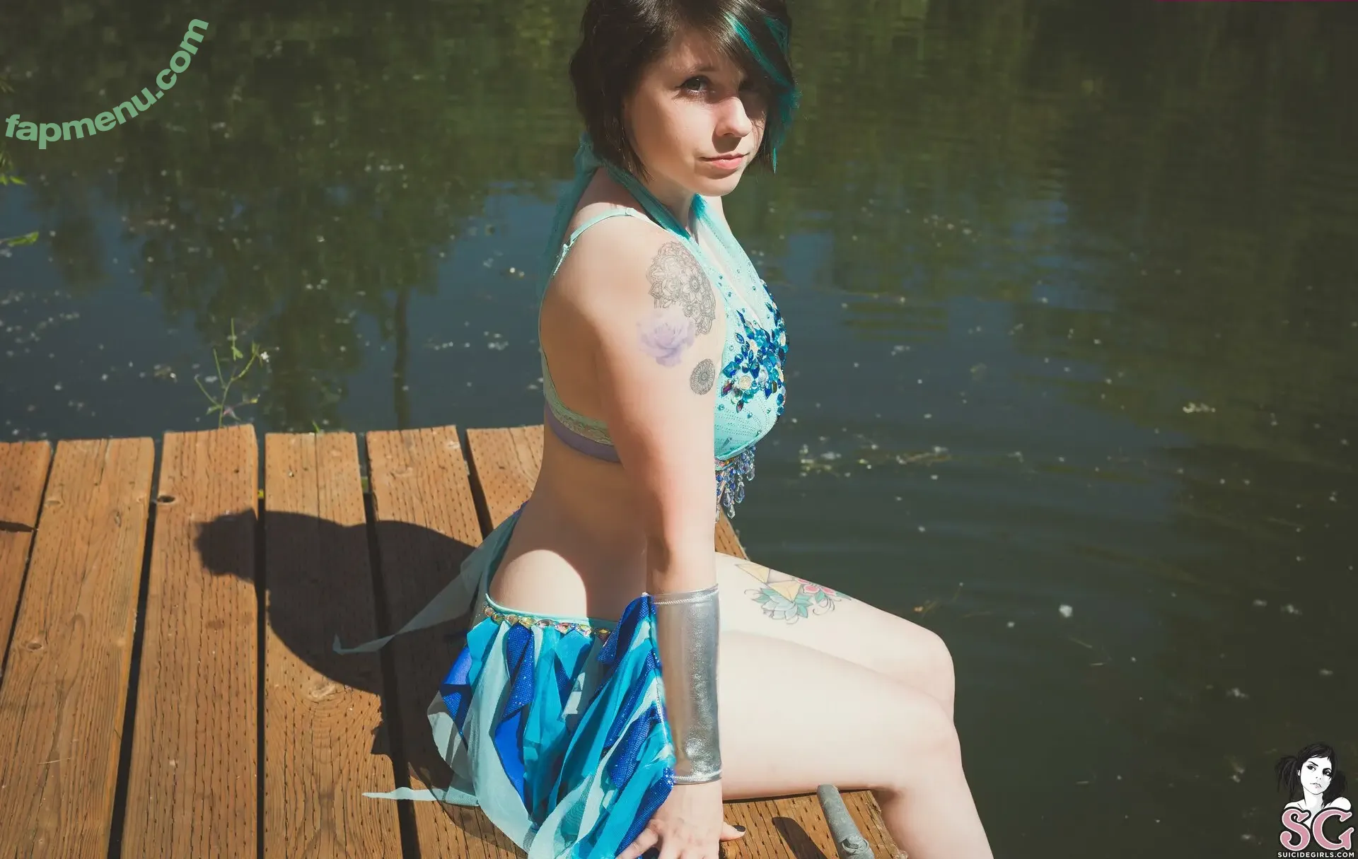 Aphiademieux nude photo #0026 (AphiaDeMieuxMFC / aphiadm)
