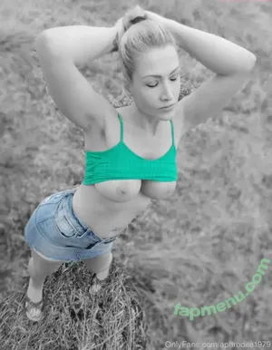 Aphrodite_1979 / Utahgirl_1979 nude photo #0455