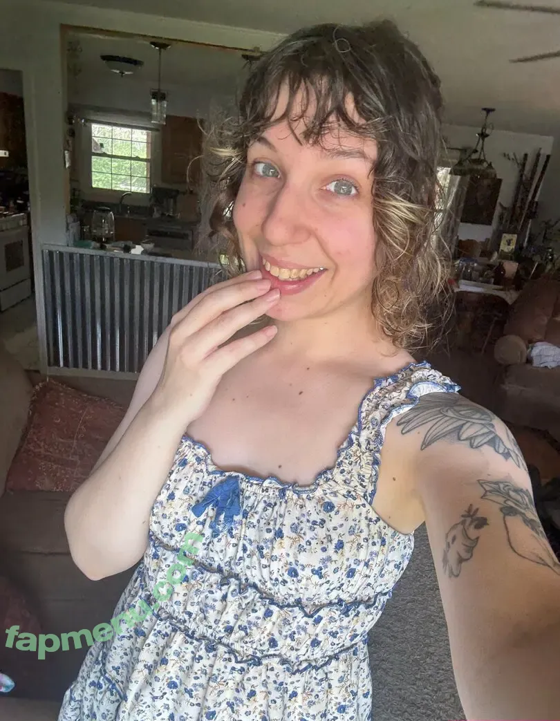 aphroditeluna nude photo #0006 (sparrowmoose)