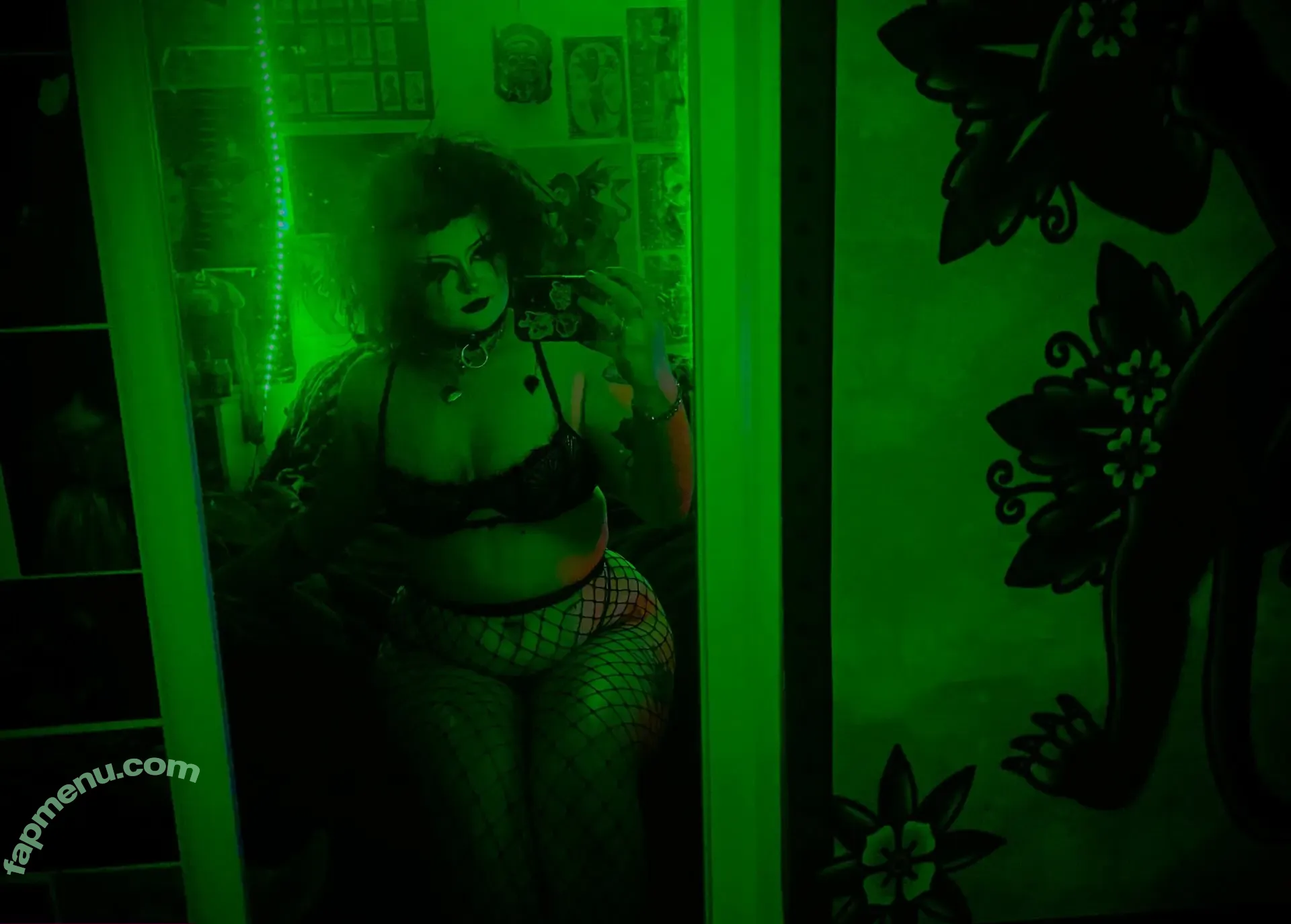aphythecrybaby nude photo #0107 (aphythecrybaby_)