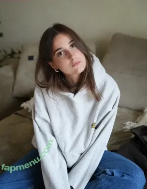 Apollinegrmz / Apo / apolline_guer nude photo #0185