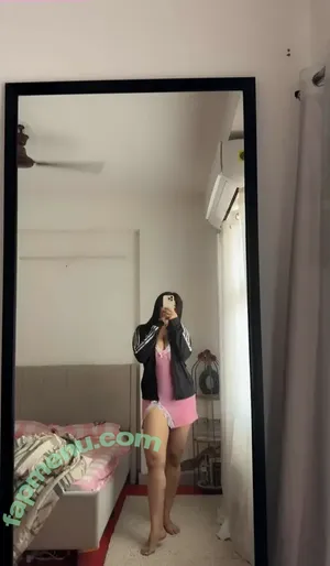 Apoorva Bhalla / apoorva_bhalla / apoorvabhalla nude photo #0221