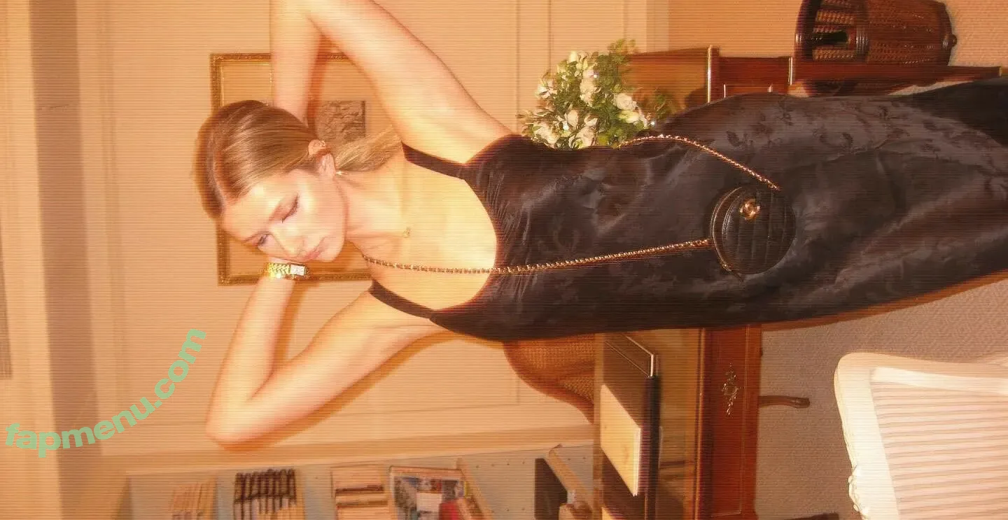 Apple Martin nude photo #0033 (applemartin)