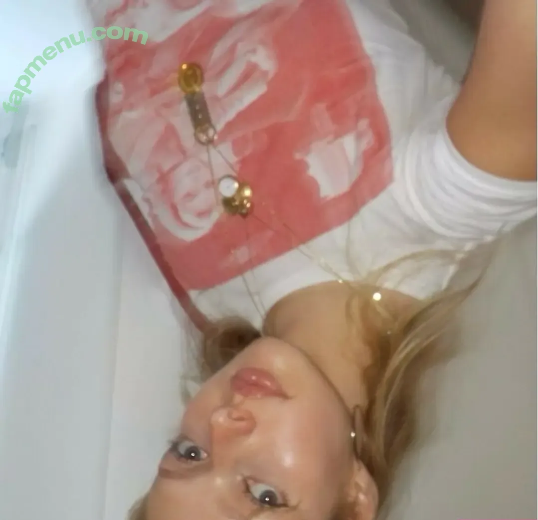 Apple Martin nude photo #0054 (applemartin)