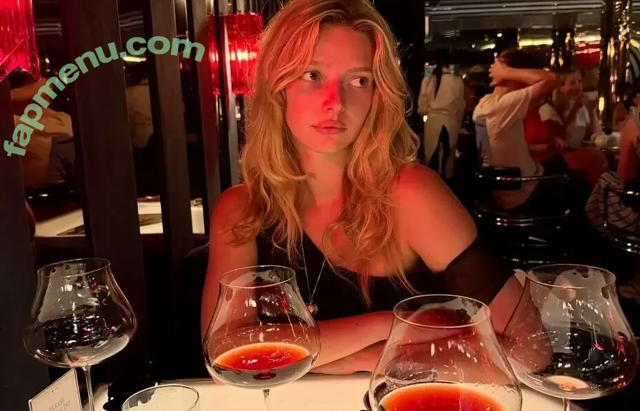 Apple Martin nude photo #0060 (applemartin)