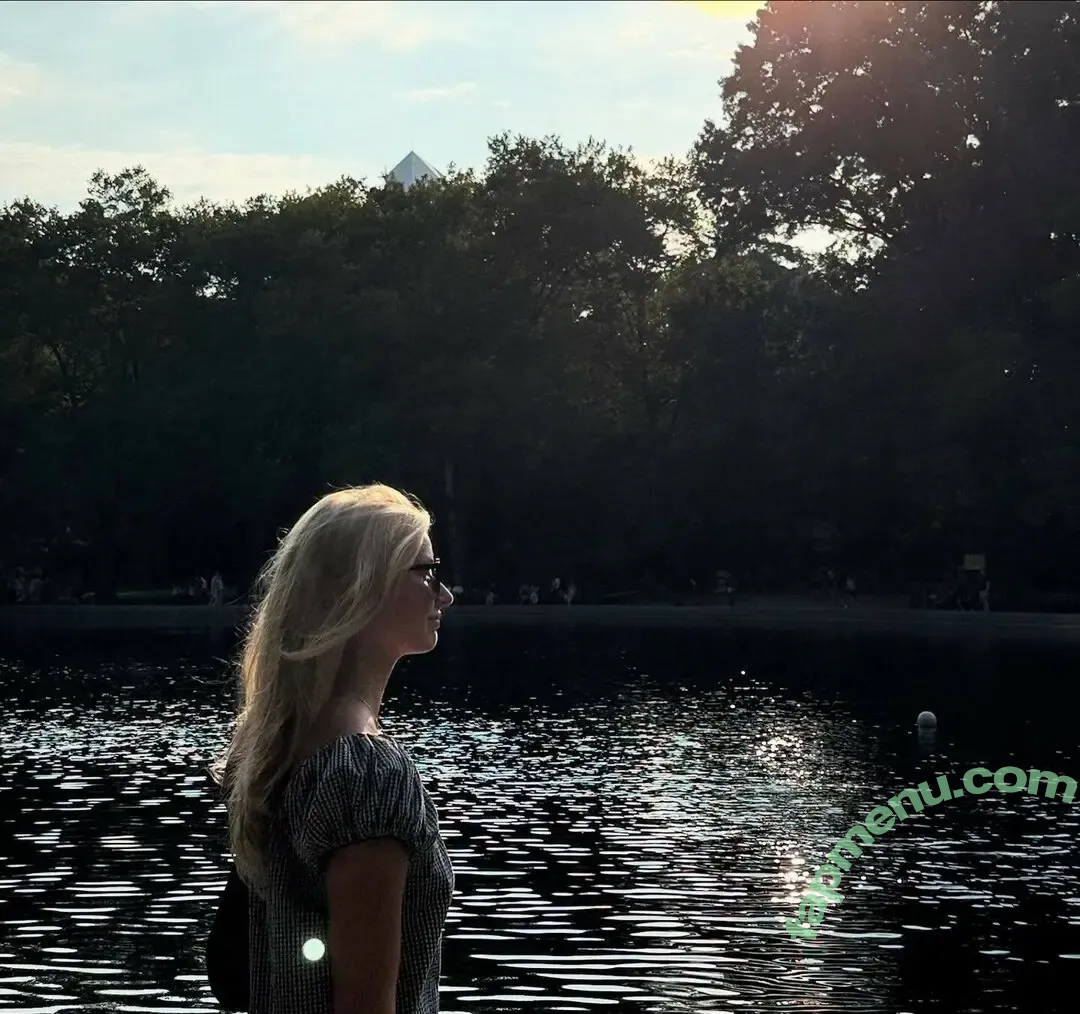 Apple Martin nude photo #0062 (applemartin)